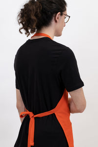 Laviva Sports™ Full Length Apron with 2 Patch Pockets