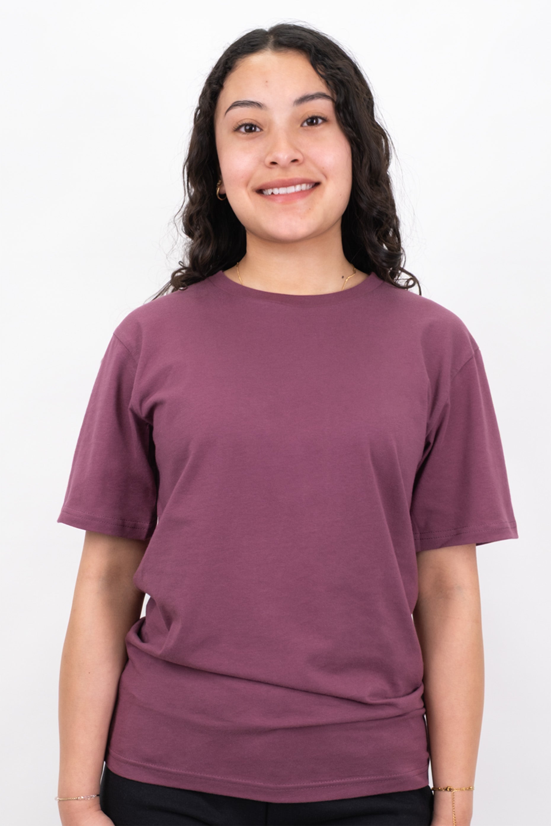 Laviva Sports™ Premium Crew Neck T-shirt – AVIVA WHOLESALE SAN ANTONIO